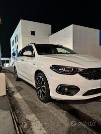 FIAT Tipo 1.3 Mjt S&S SW Lounge