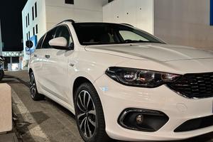 FIAT Tipo 1.3 Mjt S&S SW Lounge