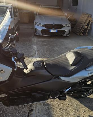 Tmax 560 Tech Max