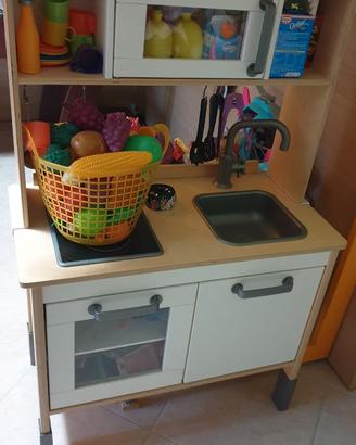 Cucina IKEA accessoriata