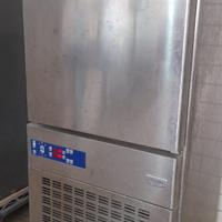 Abbattitore di temperatura 10 teglie Electrolux
