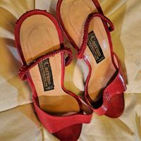 Scarpe iconiche Carrano anni '80 in pelle rossa