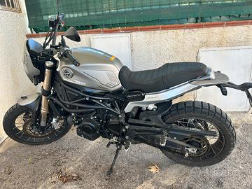 Benelli Leoncino 800 Trail