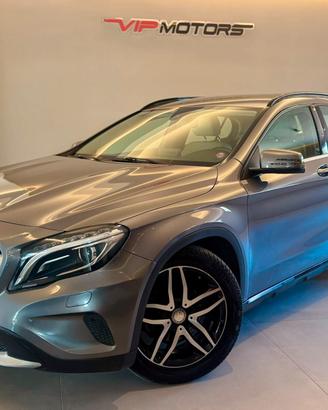 MERCEDES GLA 200 D PREMIUM FULL OPTIONAL RESTYLING