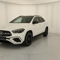 MERCEDES-BENZ GLA 180 Automatic