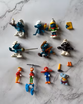 Puffi rari e figurini kinder