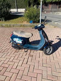 Vespa lx 50 cc   💰750 €