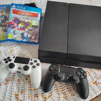 PlayStation 4 (PS4) + 2 Controller + 2 Giochi