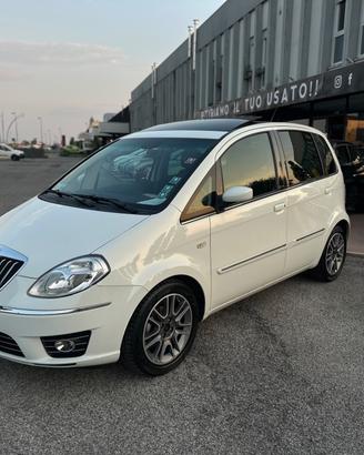 Lancia MUSA 1.4 16V Poltrona Frau