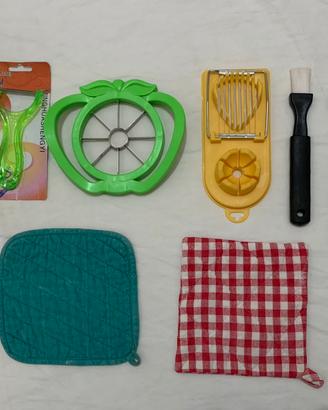 Set Utensili Cucina + 2 Presine