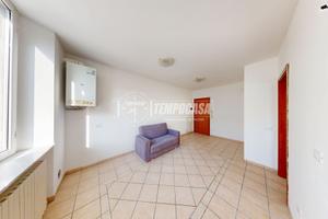 BILOCALE ABITABILE DA SUBITO CON BALCONE
