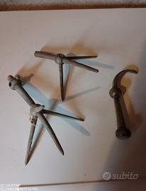 Tre oggetti da arredamento vintage.