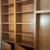 Libreria in legno massello