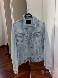 Giubbino di jeans chiaro Sisley