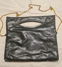 borsetta Bata and More nera con catenella dorata