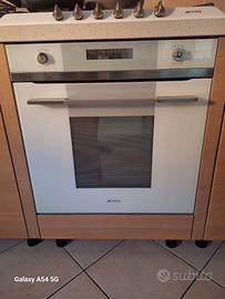 Forno pirolitico Smeg triplo vetro