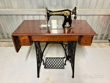 Macchina da cucire Singer vintage