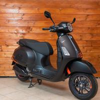 Vespa GTS 300 SuperSport - Interessi ZERO