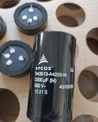 Condensatori Elettrolitici 2200mF 350V / 400V