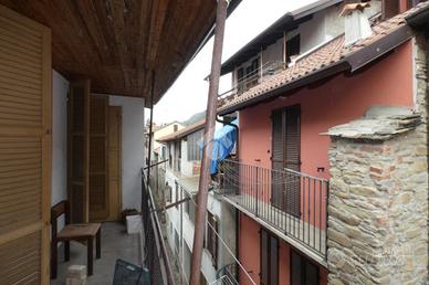 CASA SEMINDIPENDENTE A MONASTERO BORMIDA