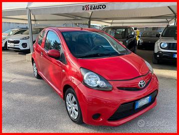 Toyota Aygo 1.0 12V VVT-i 3 porte Lounge Connect