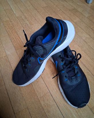 Scarpe sport Nike numero 43