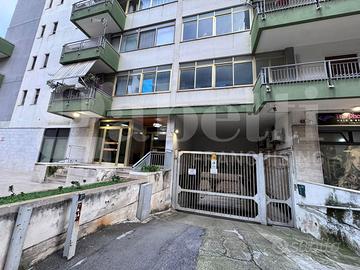 Box/Posto auto Palermo [132/25VRG]