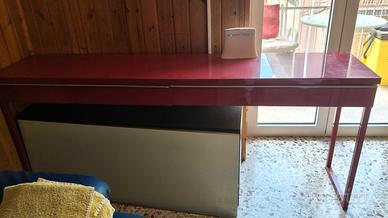 besta burs ikea laccato rosso
