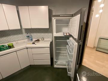 cucina completa , forno lavastoviglie ,frigorifero