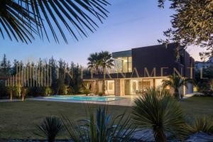 Villa di 607 m² con più di 5 locali e box auto dop