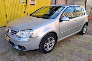 VOLKSWAGEN Golf 1.6 5p. Comfortline ok neopatent
