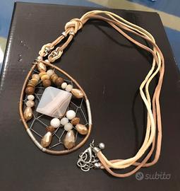 Collana lunga in cuoio e pietre dure-  Artigianale