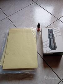 macchina tatuaggi con pelle sintetica e inchiostro