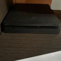 PlayStation 4 SLIM 1 TB + 4 GIOCHI