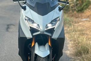 Yamaha tmax 560 teck 2025
