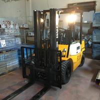 Muletto sollevatore triplex