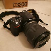 Nikon D3200 e accessori 