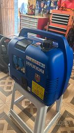 Generatore Hyundai STG1000 4 tempi, come nuovo.