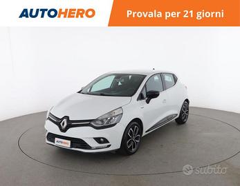 RENAULT Clio AC83071