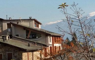 Appartamento con cantina, 2 box, 2 posti auto