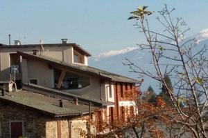 Appartamento con cantina, 2 box, 2 posti auto