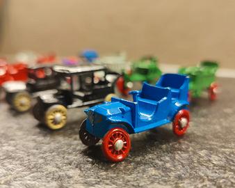 Collezione auto antiche miniatura