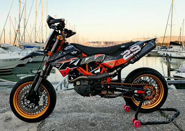 KTM 690 SMC-R