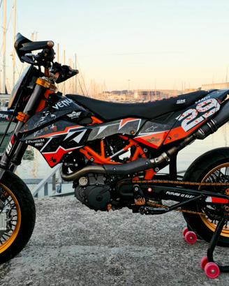 KTM 690 SMC-R
