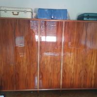 Armadio a 5 ante in legno