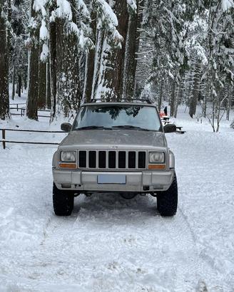Jepp Cherokee xj 60th