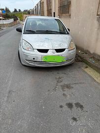 Mitsubishi colt