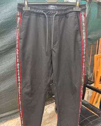 Pantaloni Bershka jogger straight fit neri