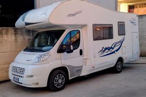 Camper MC Louis 535
