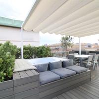 Attico moderno su due livelli con terrazzo e Jacu